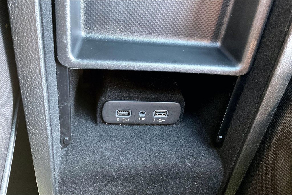 Used 2023 Dodge Charger Scat Pack w/ Harman/Kardon Audio Group RWD image 33