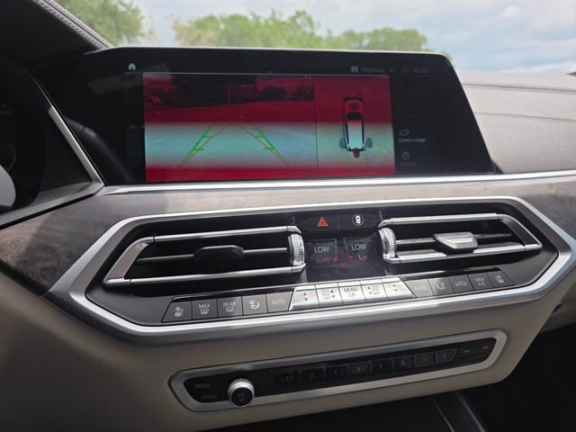 Used 2021 BMW X7 M50i image 33