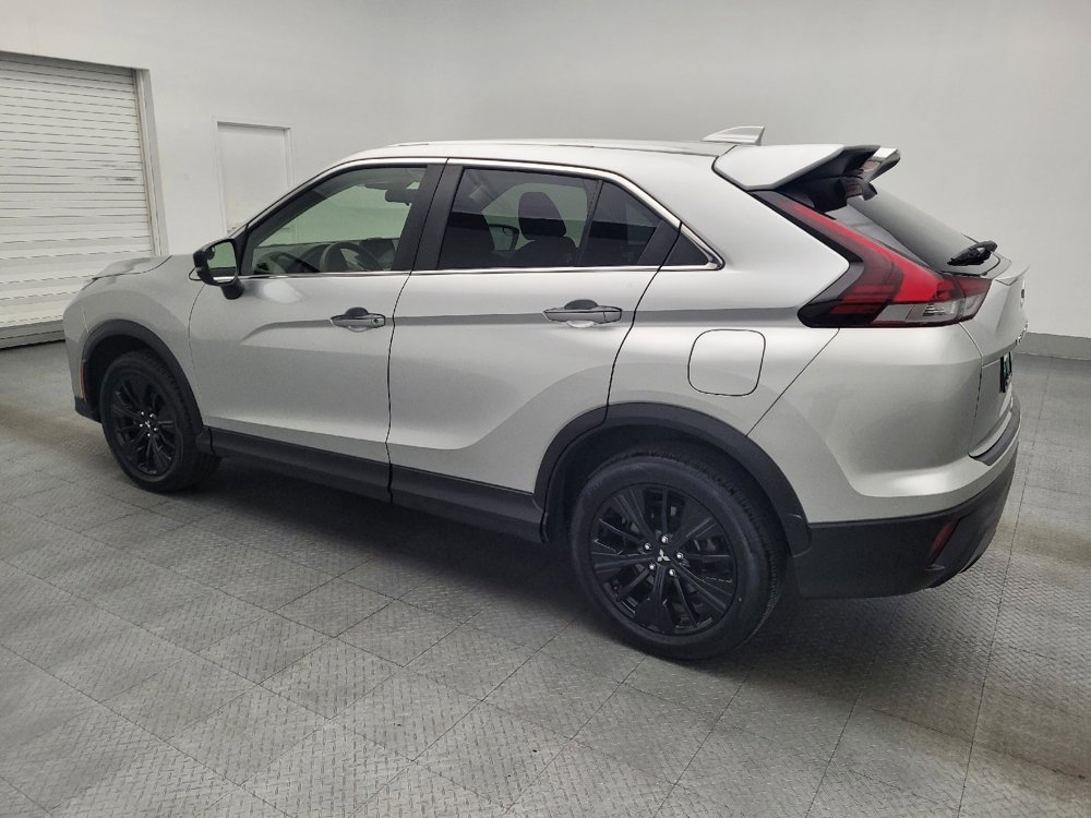 Used 2022 Mitsubishi Eclipse Cross LE image 3