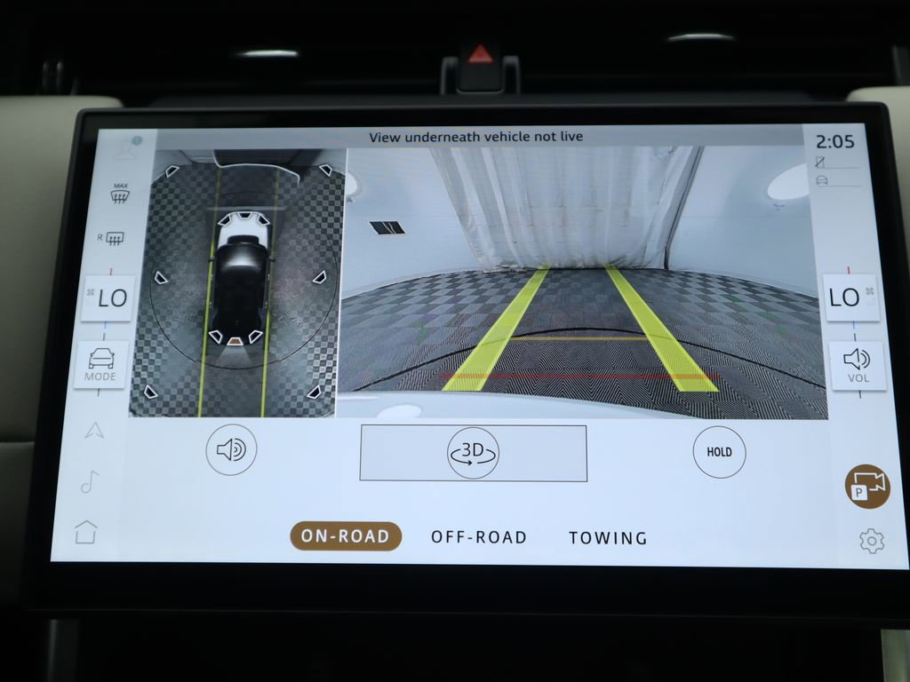 Used 2025 Land Rover Discovery Sport S image 16