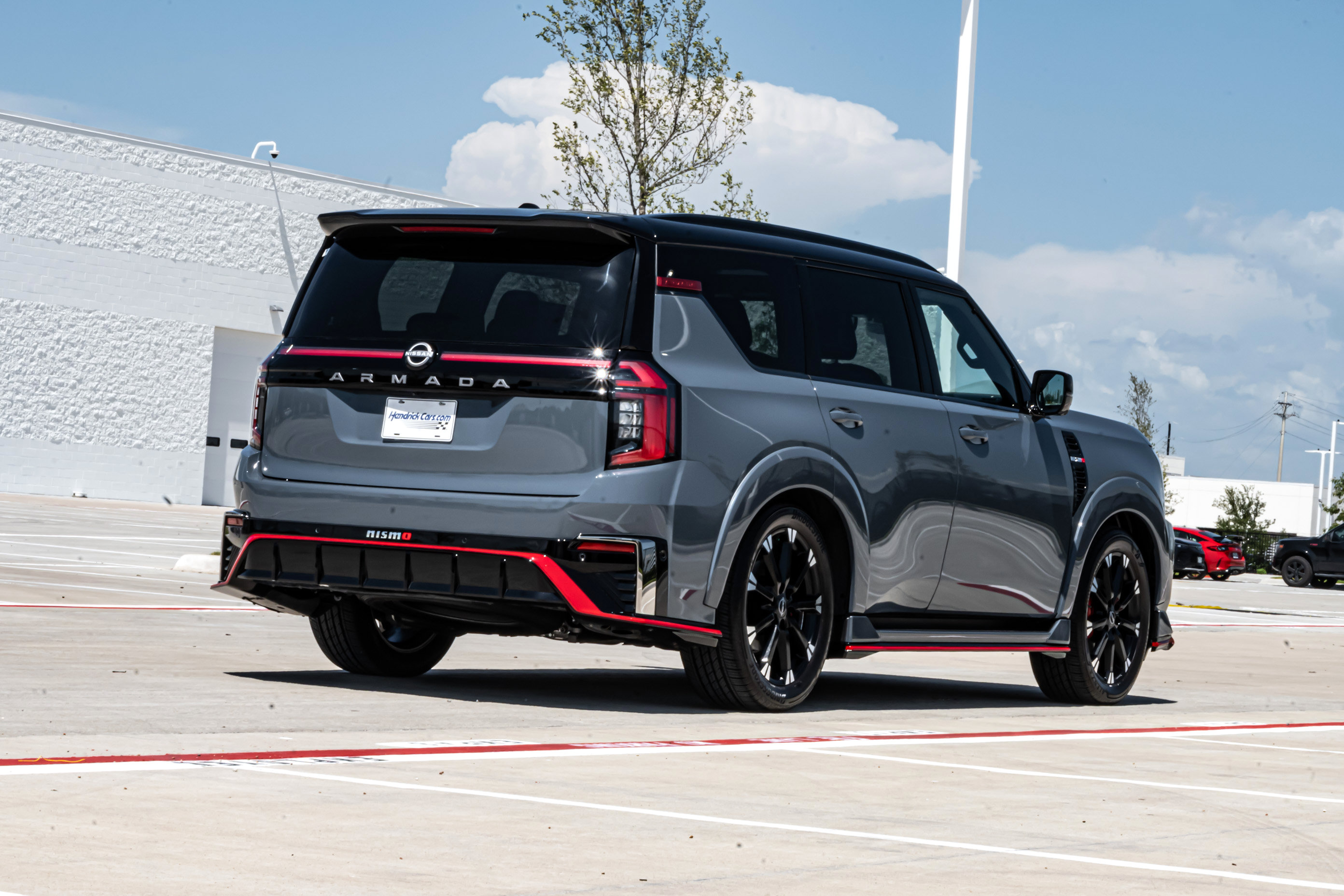 Used 2026 Nissan Armada NISMO AWD/4WD image 8