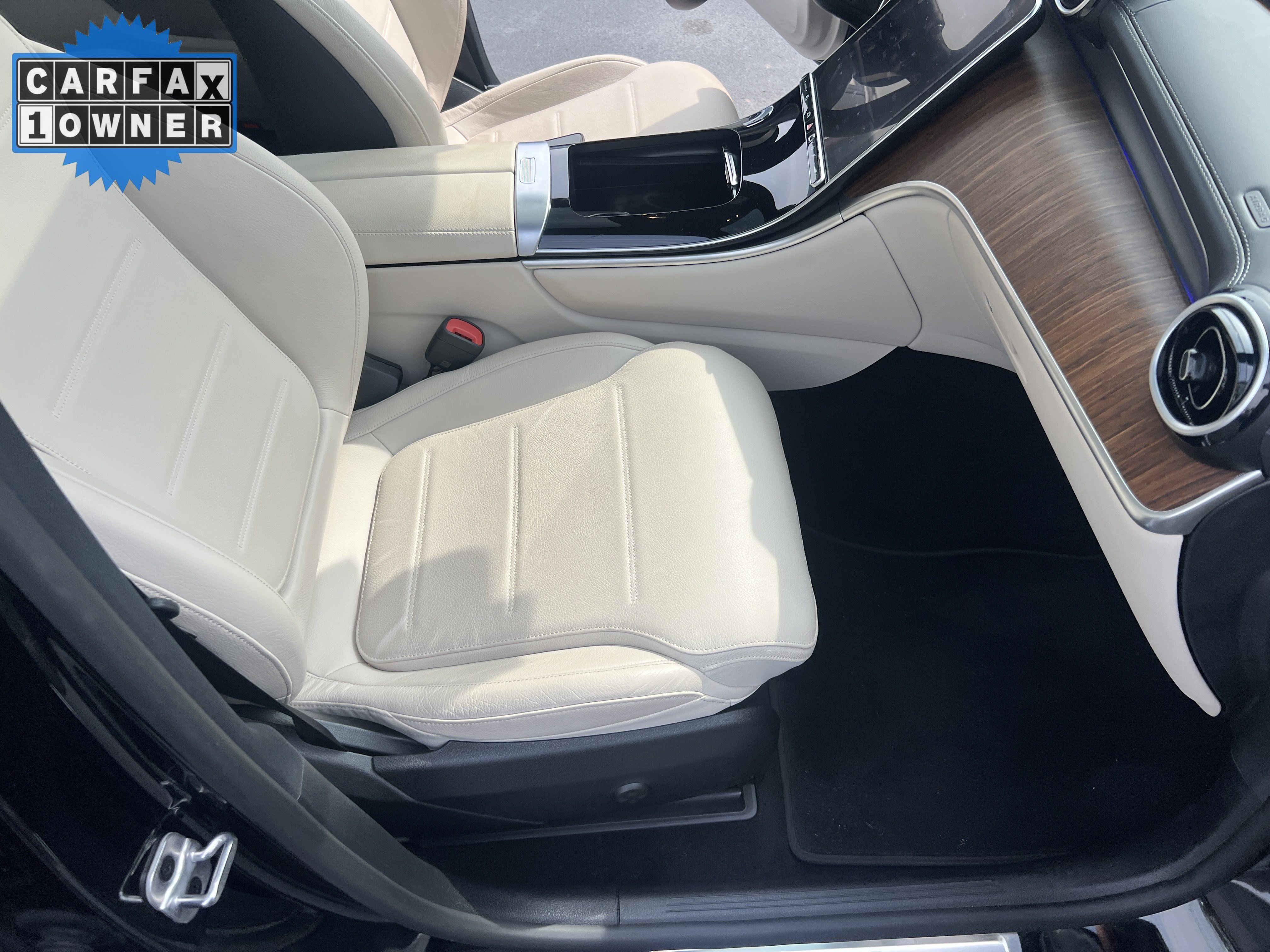 Certified 2024 Mercedes-Benz GLC 300 image 35