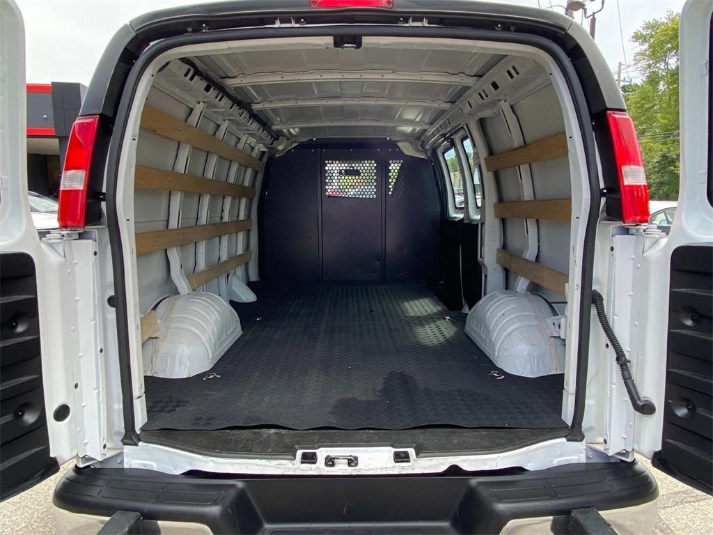 Used 2023 Chevrolet Express 2500 w/ Driver Convenience Package image 15