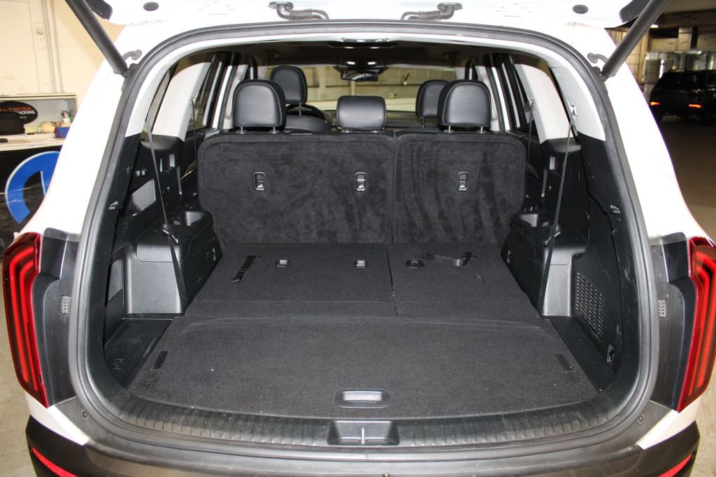 Used 2020 Kia Telluride EX image 40