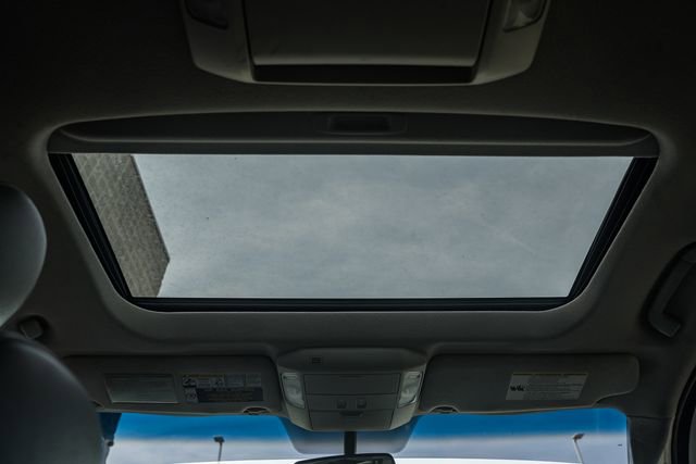 Used 2010 Toyota Sequoia Limited image 38