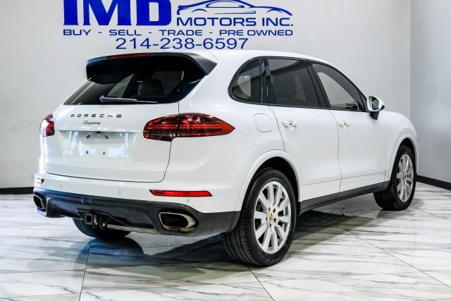 Used 2017 Porsche Cayenne AWD/4WD image 12