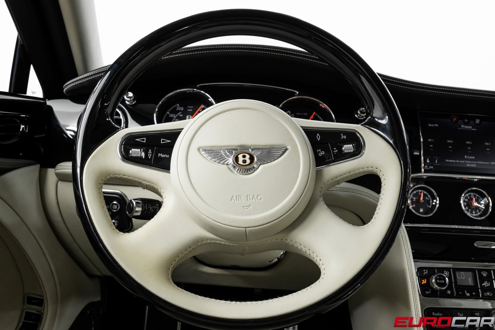 Used 2020 Bentley Mulsanne image 24