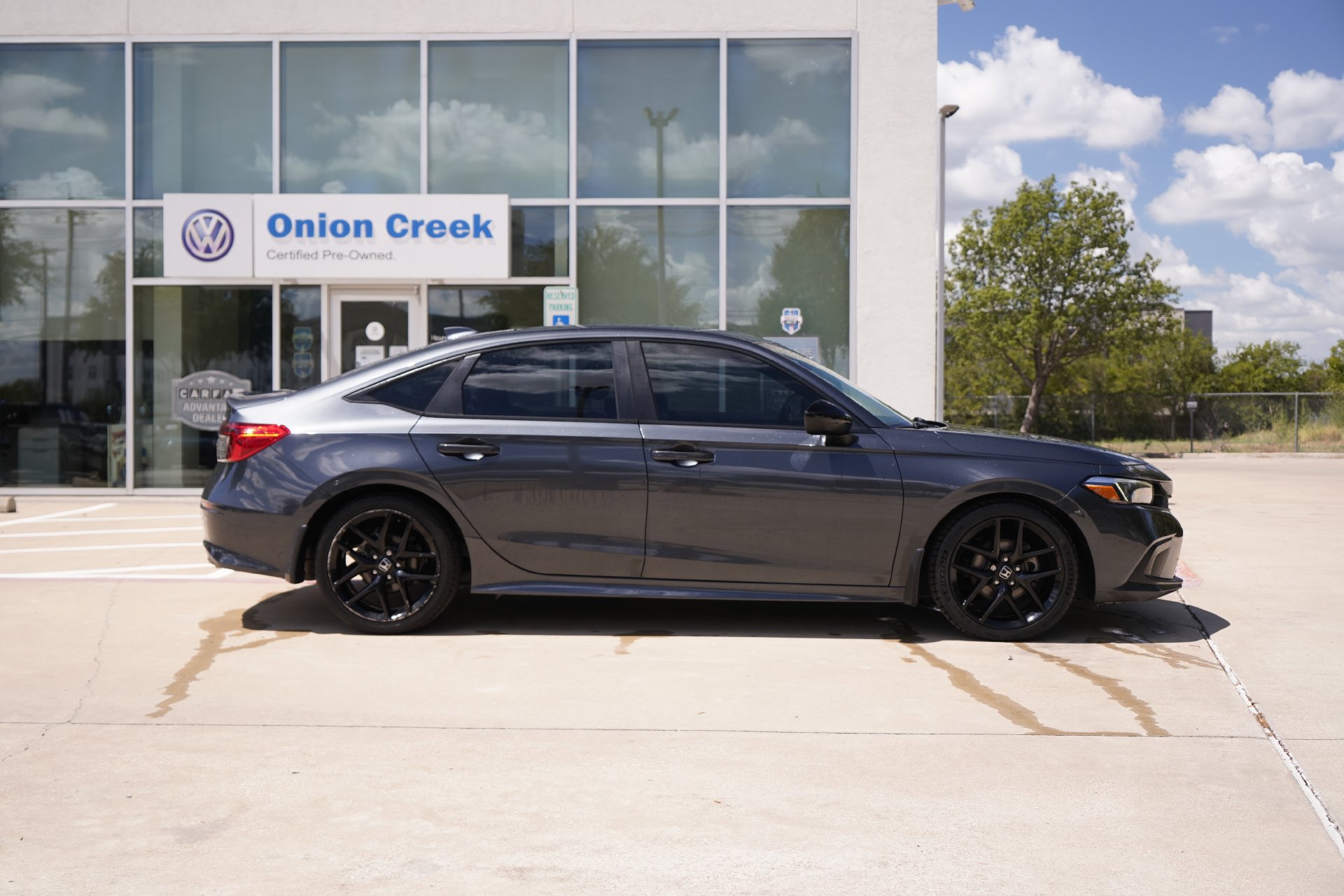 Used 2024 Honda Civic Sport image 4