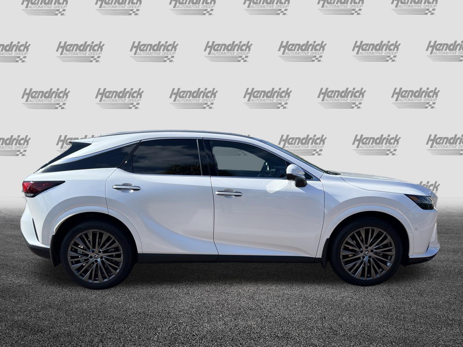 Used 2023 Lexus RX 350 w/ Accessory Package (Z1) AWD/4WD image 11