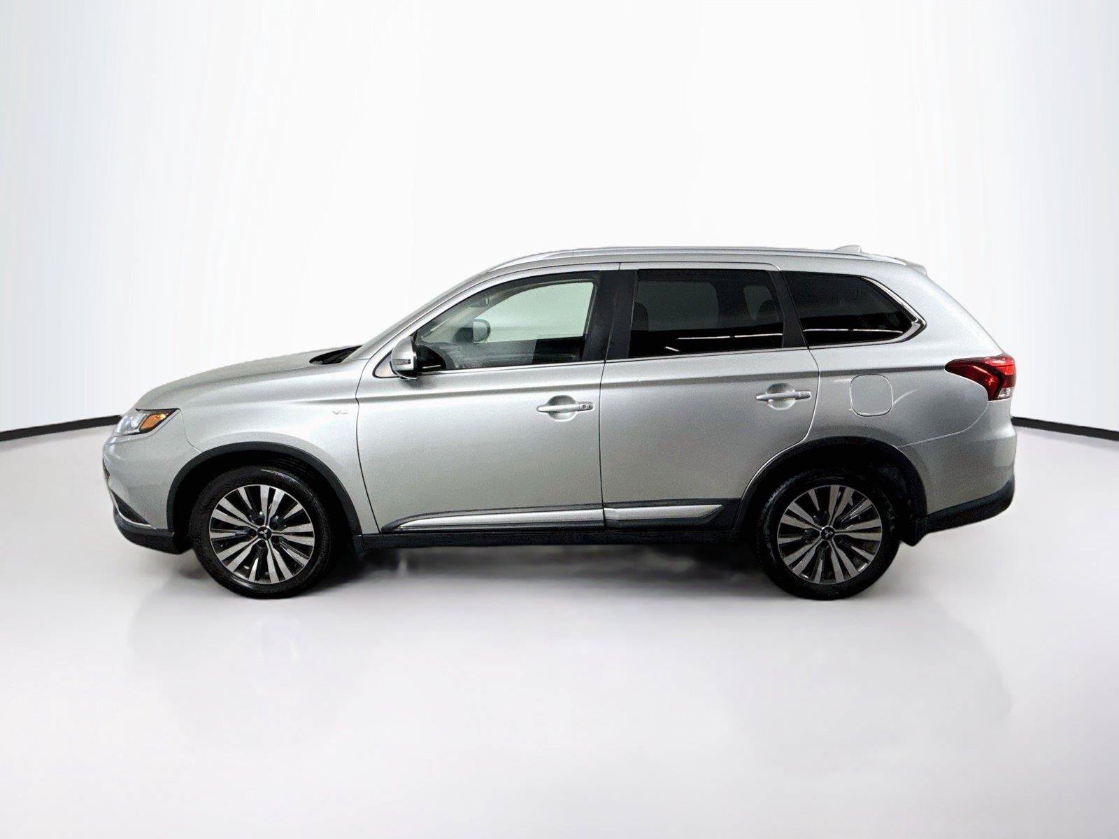 Used 2020 Mitsubishi Outlander GT AWD/4WD image 2