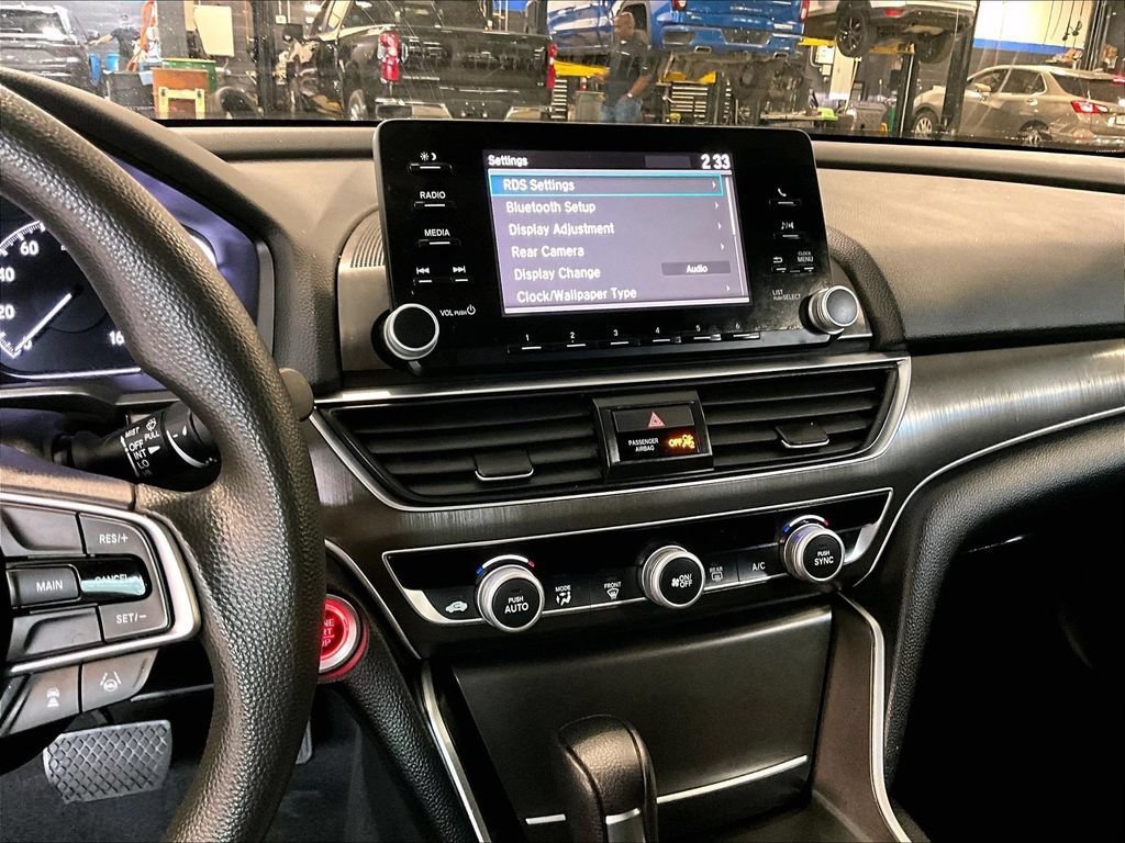 Used 2018 Honda Accord LX image 18