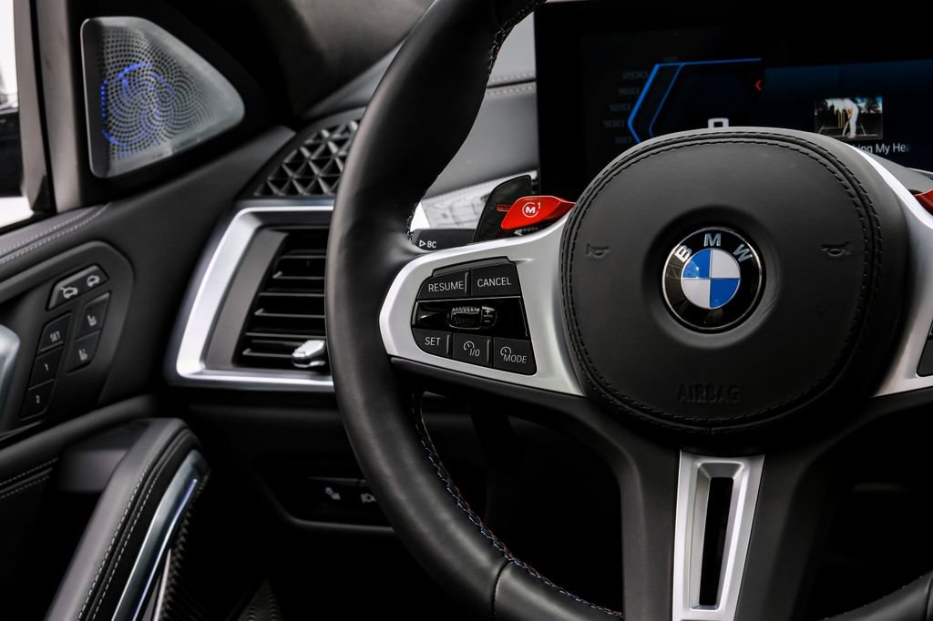 Used 2025 BMW X6 M Competition w/ Executive Package image 14