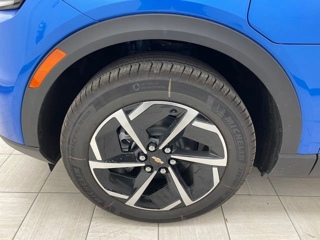 New 2026 Chevrolet Equinox EV LT image 7