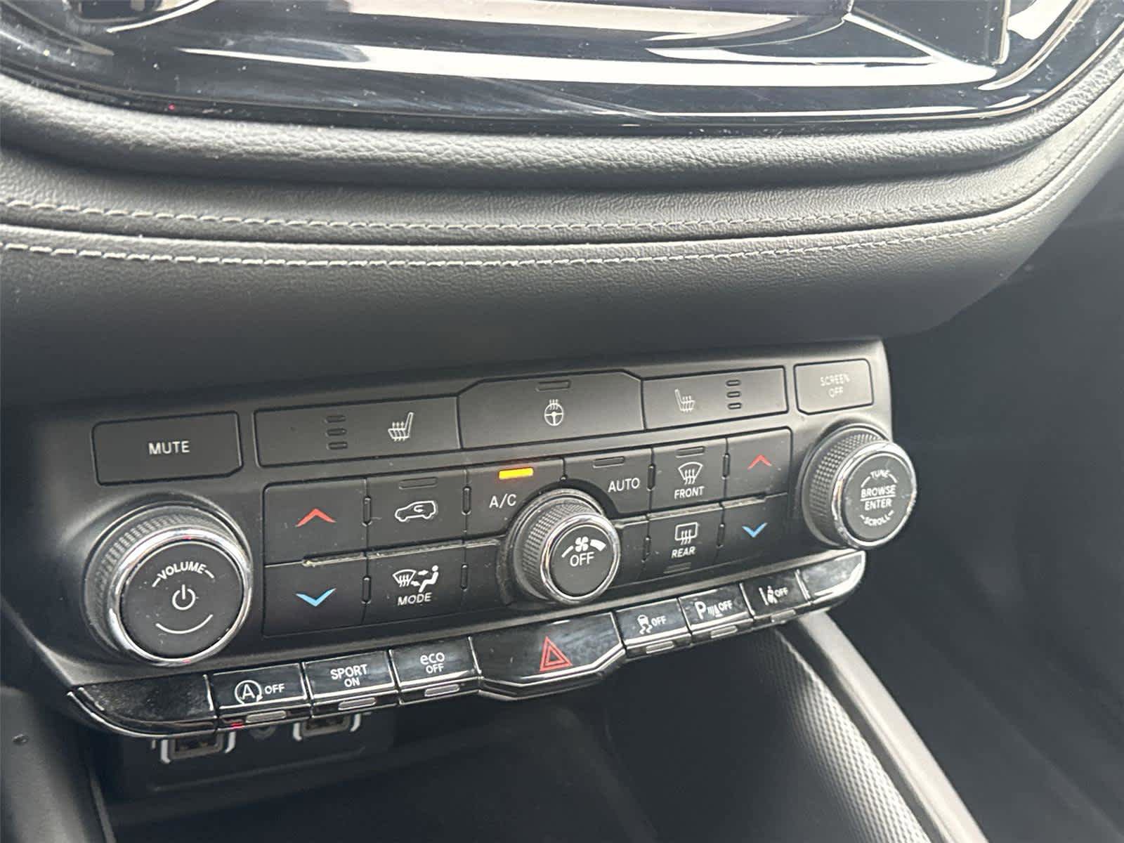 Used 2022 Dodge Durango GT AWD/4WD image 18