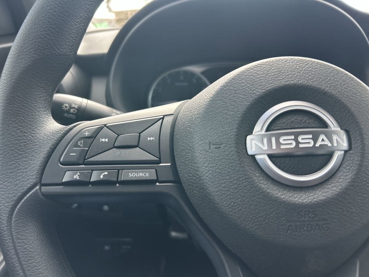 New 2025 Nissan Kicks Play S image 22