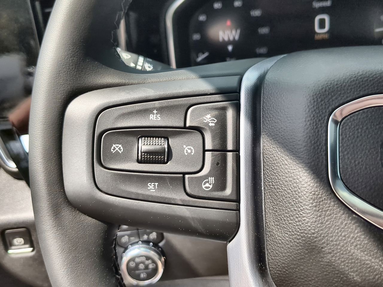 New 2026 GMC Sierra 2500 SLT w/ SLT Premium Package image 36