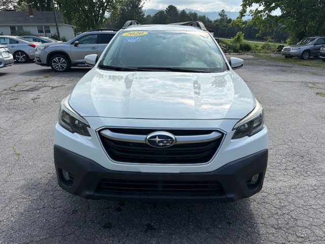 Used 2020 Subaru Outback Premium AWD/4WD image 2