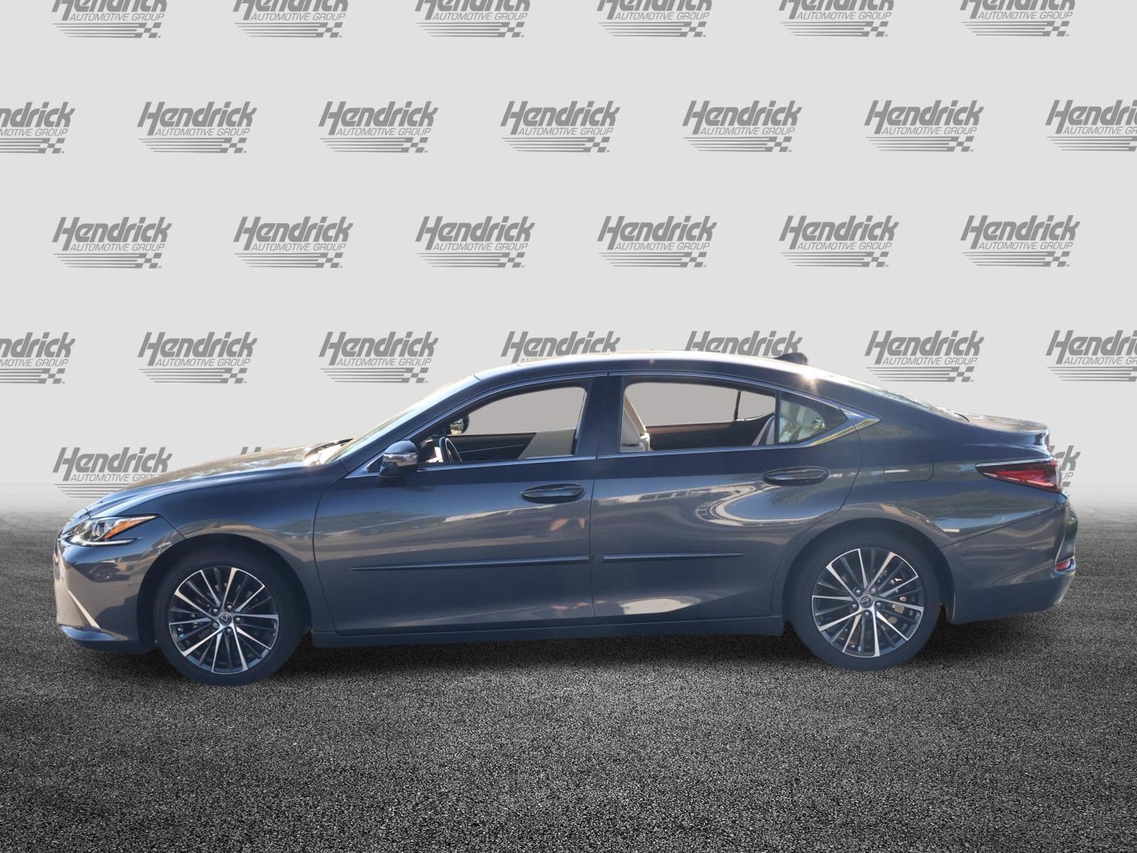 Used 2025 Lexus ES 350 w/ Premium Package FWD image 6