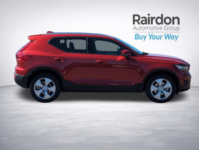 Used 2020 Volvo XC40 T5 Momentum AWD/4WD image 8