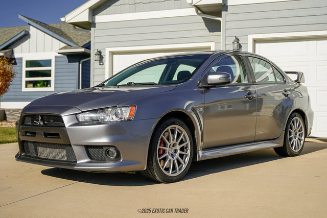 Used 2015 Mitsubishi Lancer Evolution GSR image 14
