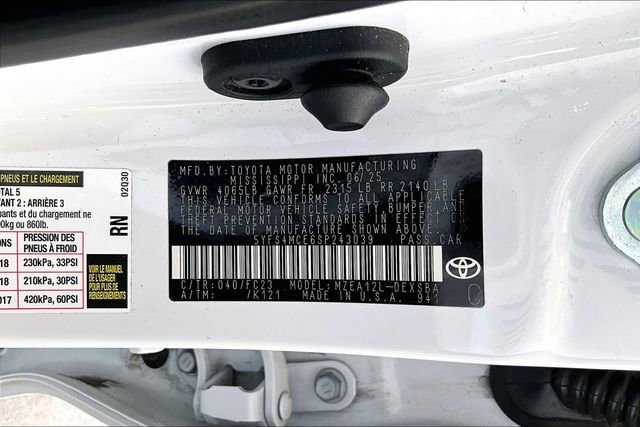 Used 2025 Toyota Corolla SE FWD image 16