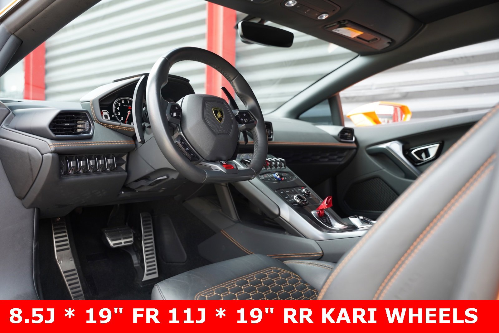 Used 2019 Lamborghini Huracan LP 580-2 image 3