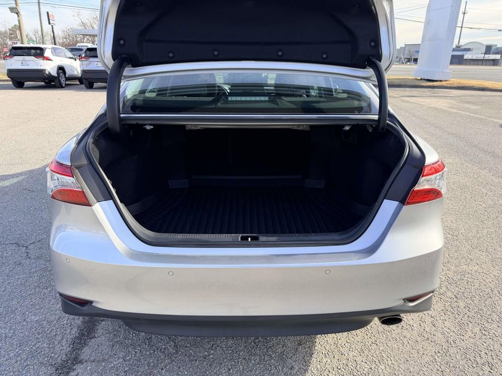 Certified 2018 Toyota Camry XLE image 15
