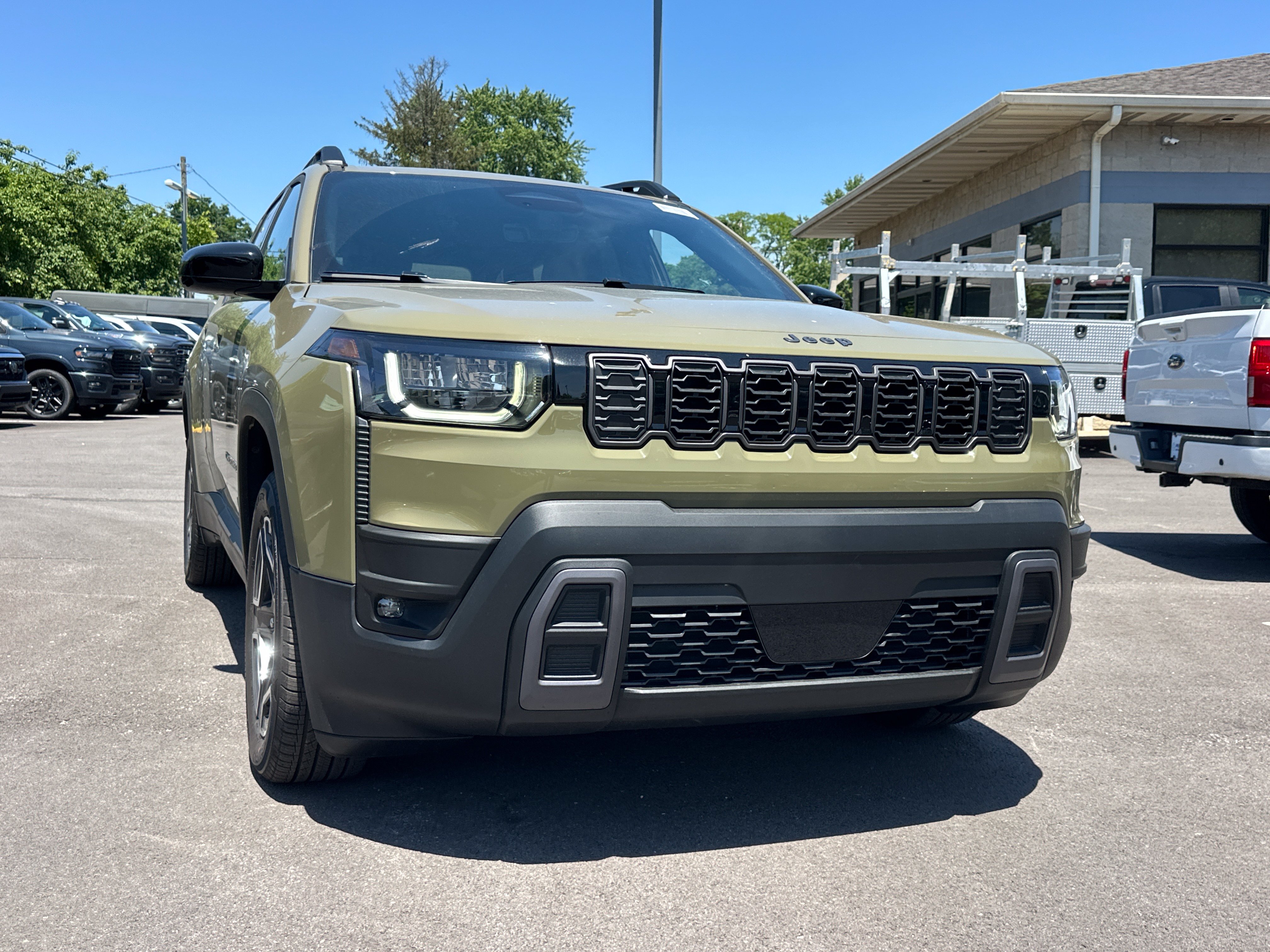 New 2026 Jeep Cherokee Laredo AWD/4WD image 18