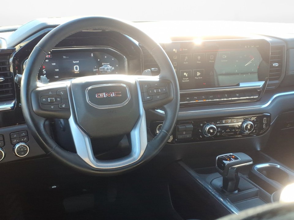 Used 2024 GMC Sierra 1500 SLT w/ SLT Premium Plus Package image 9