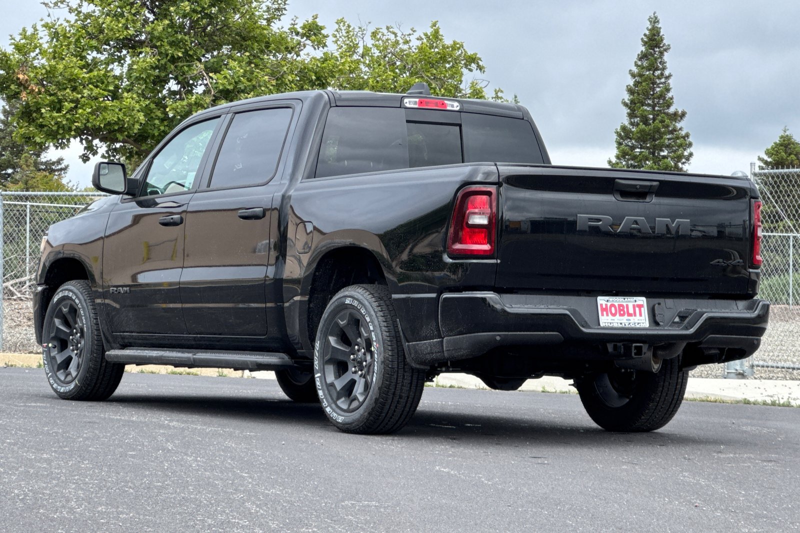 New 2026 RAM 1500 Express AWD/4WD image 5