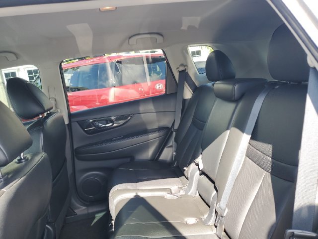 Used 2019 Nissan Rogue SL FWD image 13