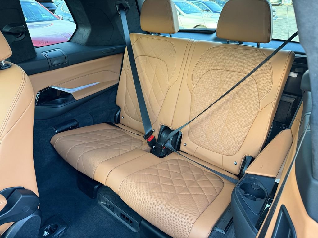 Certified 2023 BMW X7 xDrive40i w/ M Sport Package image 36