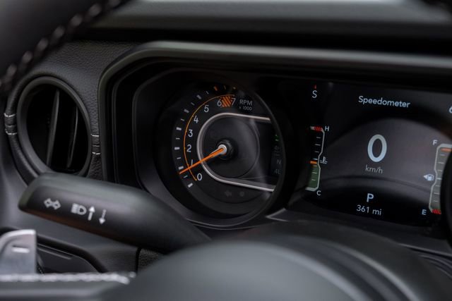 Used 2024 Jeep Wrangler Unlimited Rubicon 392 image 63