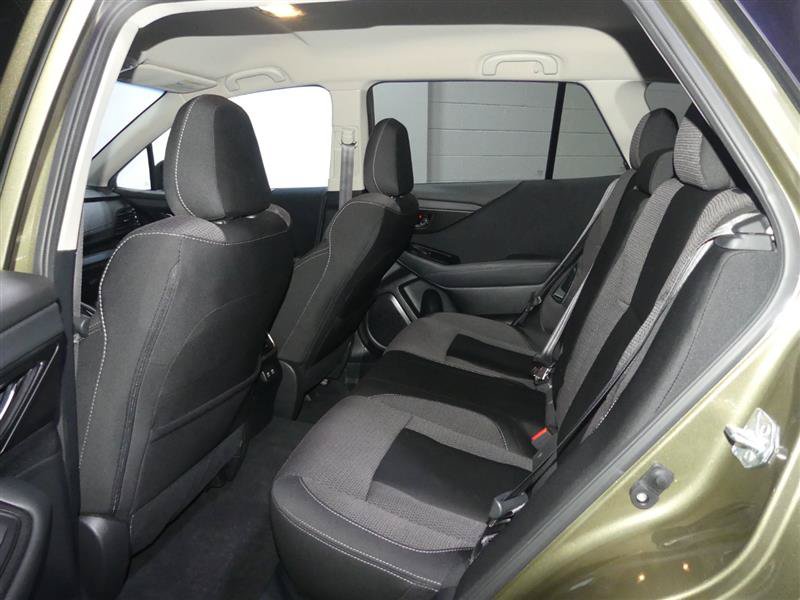 Used 2022 Subaru Outback Premium AWD/4WD image 27