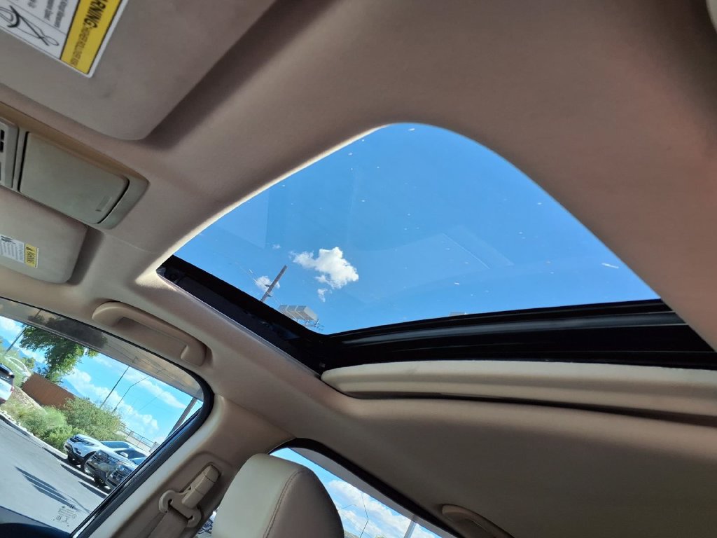 Used 2017 Honda CR-V EX-L image 6