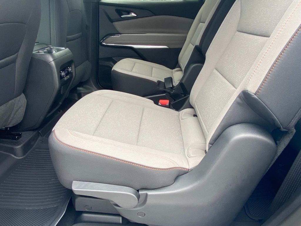 New 2026 Chevrolet Traverse LT w/ Driver Confidence Package image 12