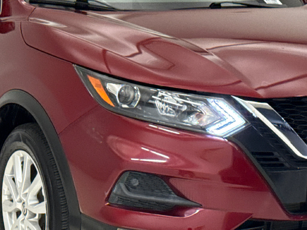 Used 2021 Nissan Rogue Sport SV FWD image 5