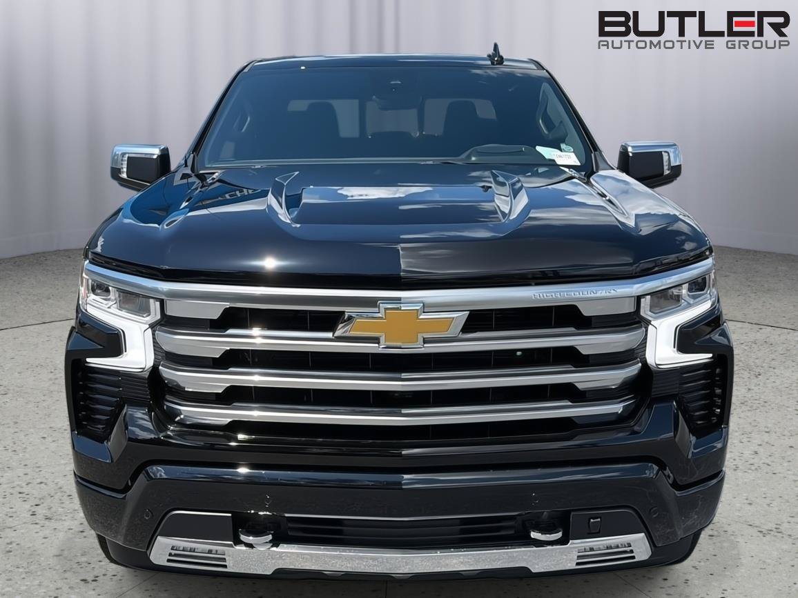 New 2026 Chevrolet Silverado 1500 High Country w/ High Country Premium Package AWD/4WD image 9
