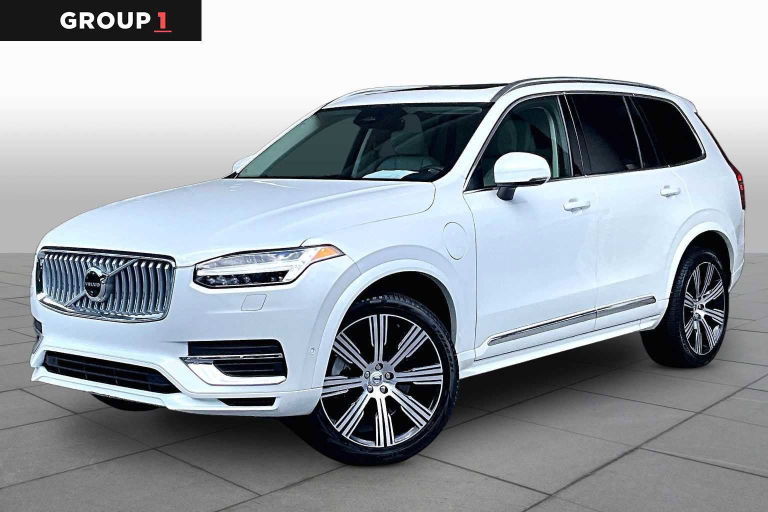 Used 2025 Volvo XC90 T8 Ultra w/ Protection Package Premier AWD/4WD image 1