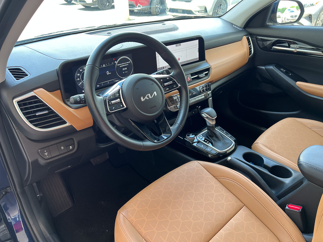 Used 2024 Kia Seltos EX AWD/4WD image 15