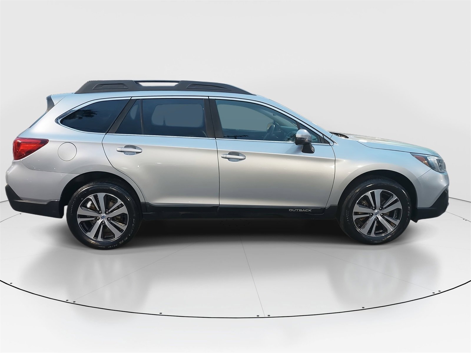 Used 2018 Subaru Outback 2.5i Limited image 8