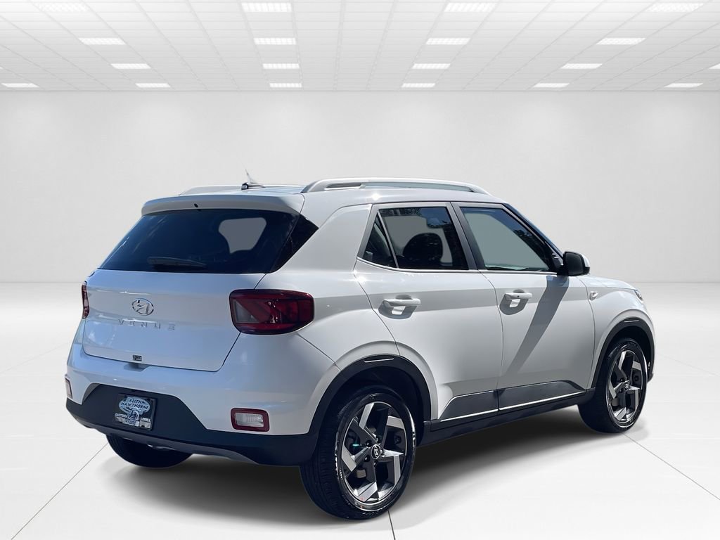 New 2026 Hyundai Venue SEL image 6