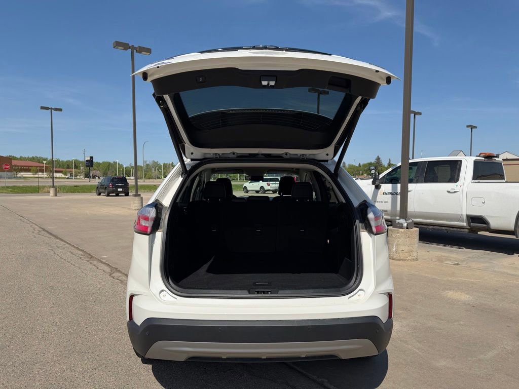 Used 2024 Ford Edge SEL w/ Convenience Package AWD/4WD image 8