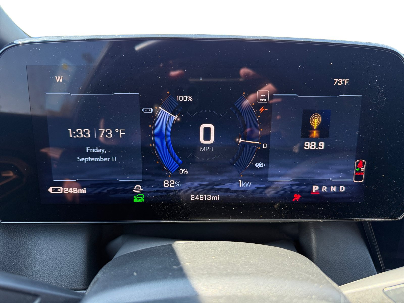 Used 2024 Chevrolet Equinox EV LT AWD/4WD image 11