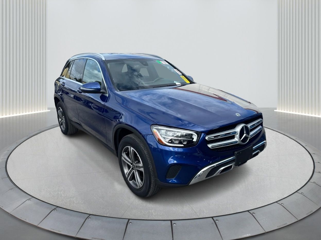 Used 2020 Mercedes-Benz GLC 300 4MATIC image 3