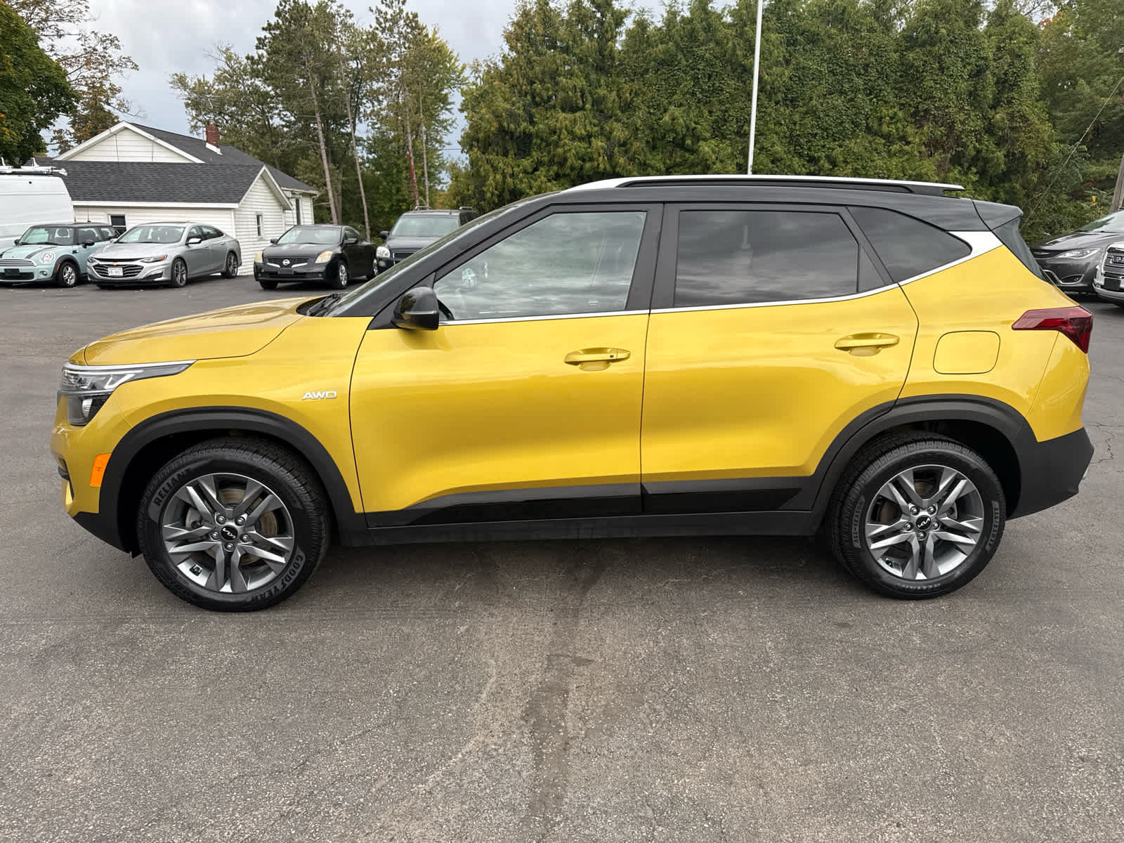 Used 2022 Kia Seltos S AWD/4WD image 6