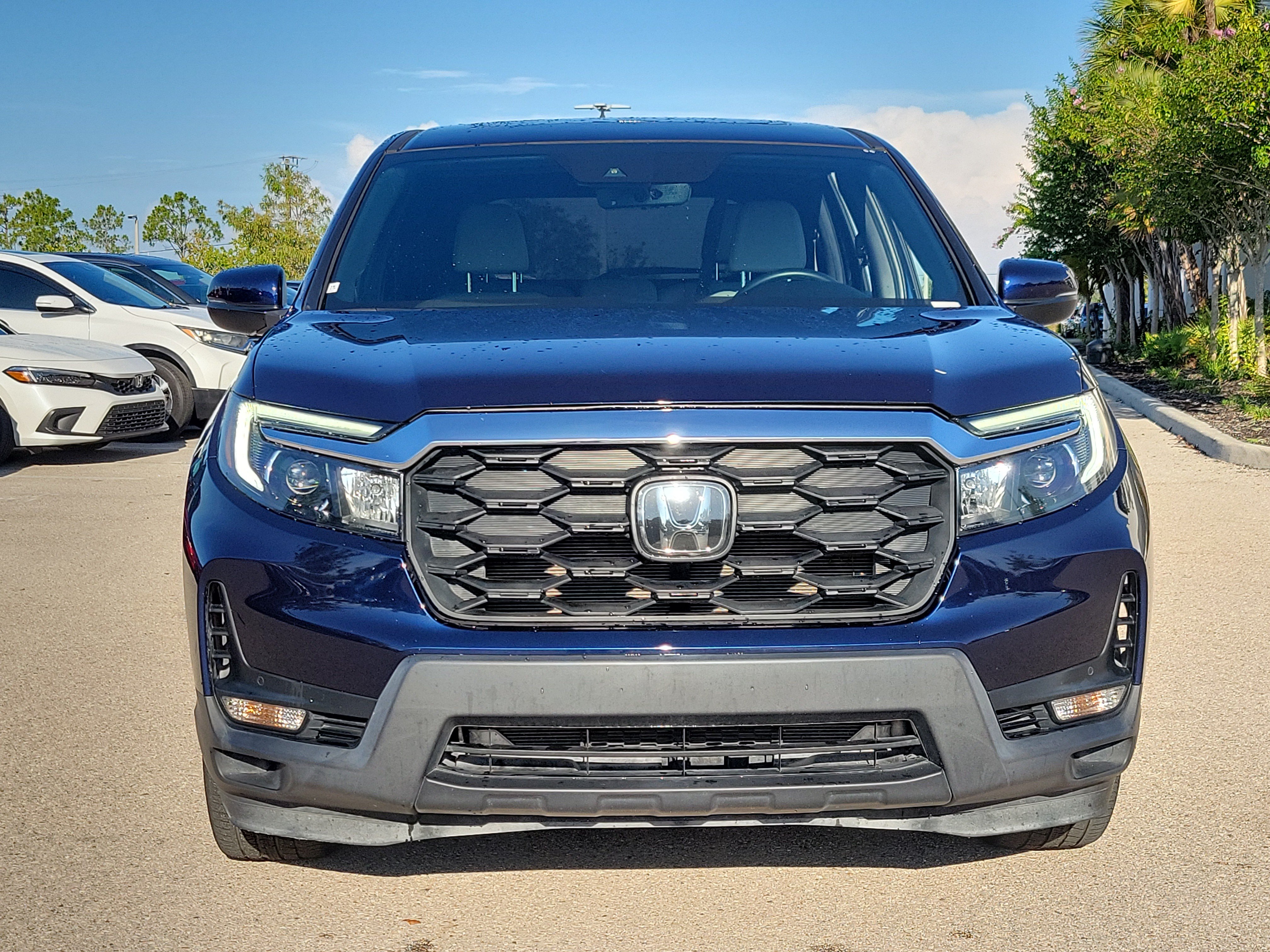 Used 2023 Honda Passport EX-L image 2