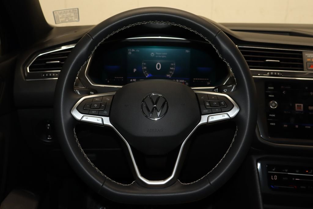 Used 2022 Volkswagen Tiguan SE image 24