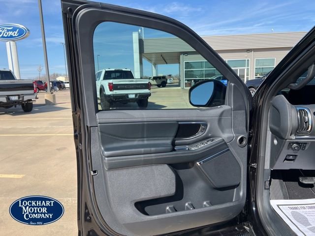 New 2026 Ford Expedition Platinum w/ Stealth Appearance Package image 10