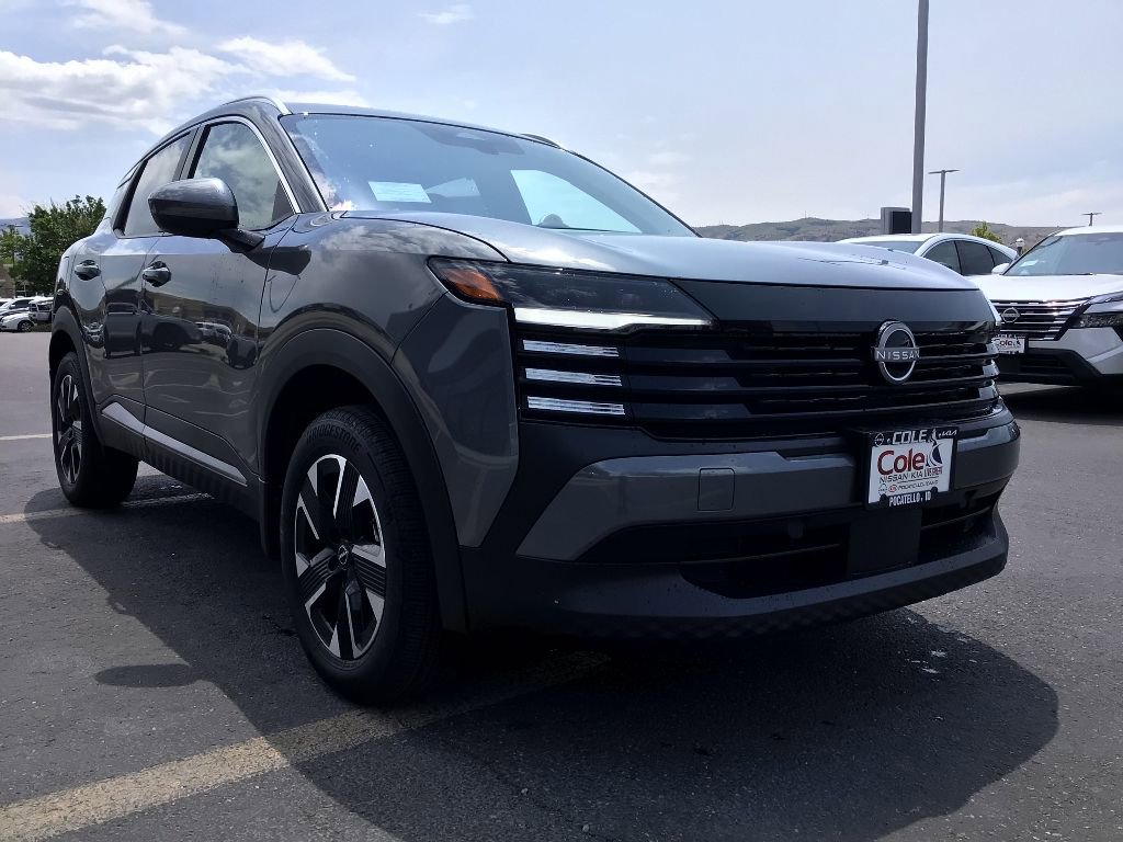 New 2025 Nissan Kicks SV w/ SV Premium Package image 1